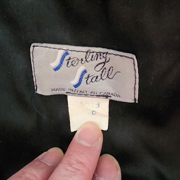 Vintage Pre-Owned Ladies Leather Jacket - Picture 4 of 4